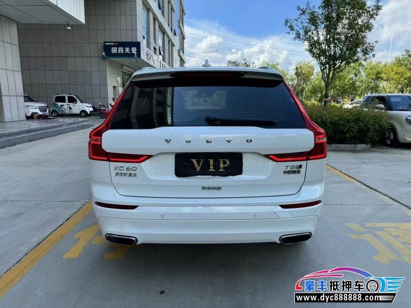 18年沃尔沃XC60轿车抵押车出售