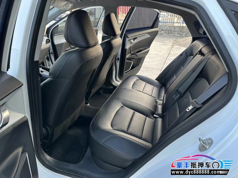 23年吉利几何轿车抵押车出售