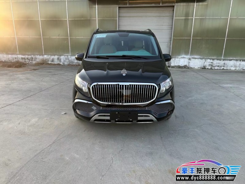 19年奔驰威霆轿车抵押车出售