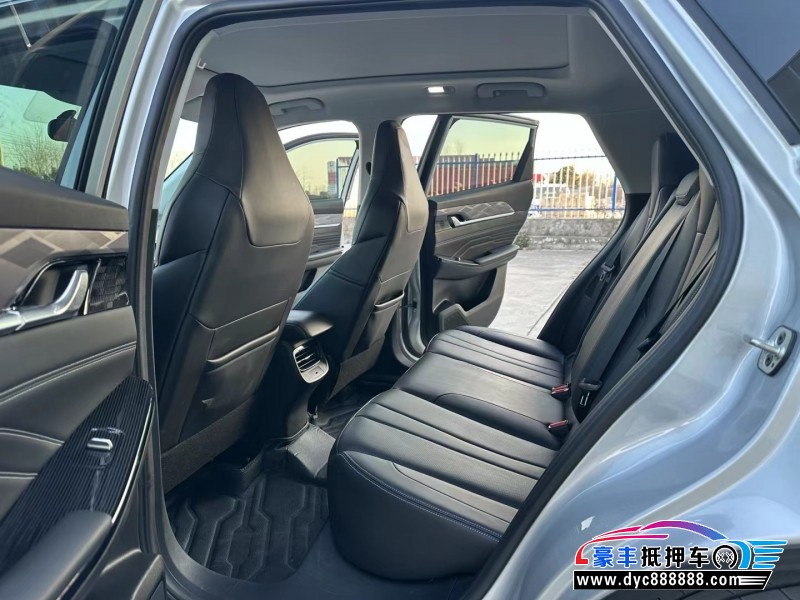 24年东风风神浩瀚轿车抵押车出售