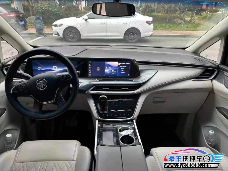 23年别克GL8轿车抵押车出售