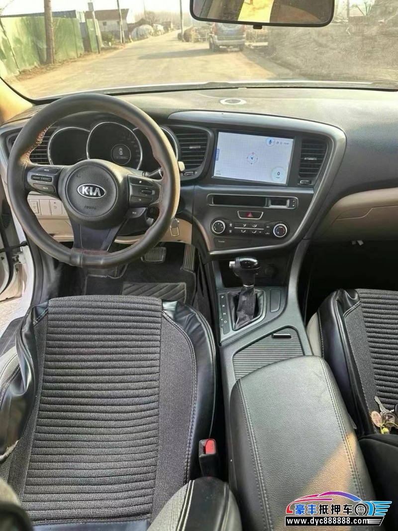 19年起亚K5轿车抵押车出售