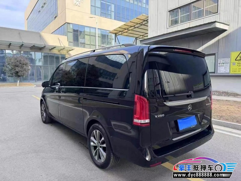 21年奔驰V轿车抵押车出售