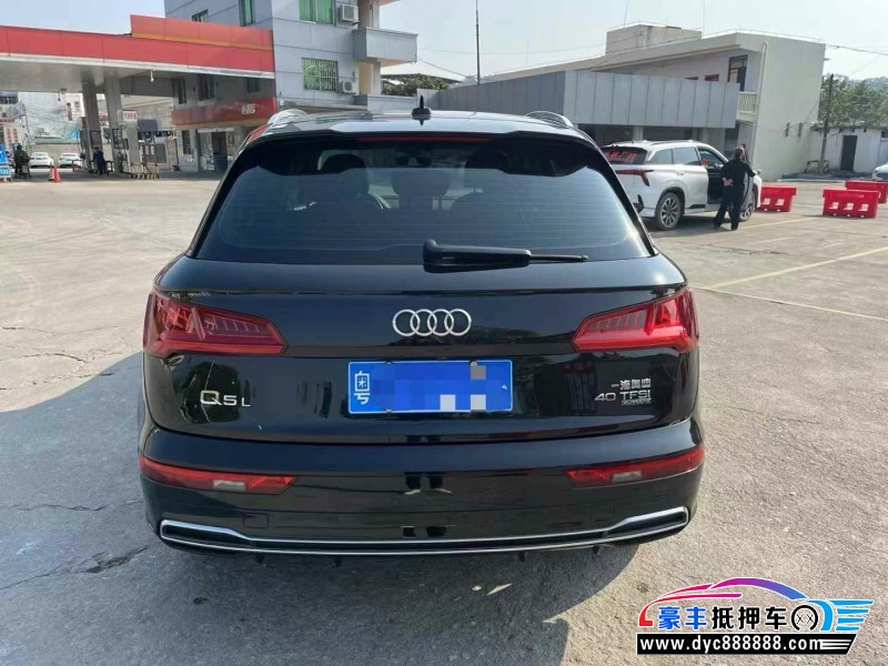 21年奥迪Q5轿车抵押车出售