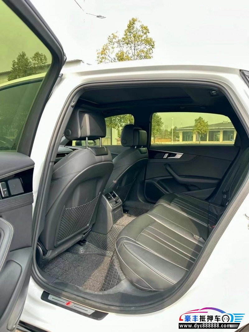 24年奥迪A4L轿车抵押车出售