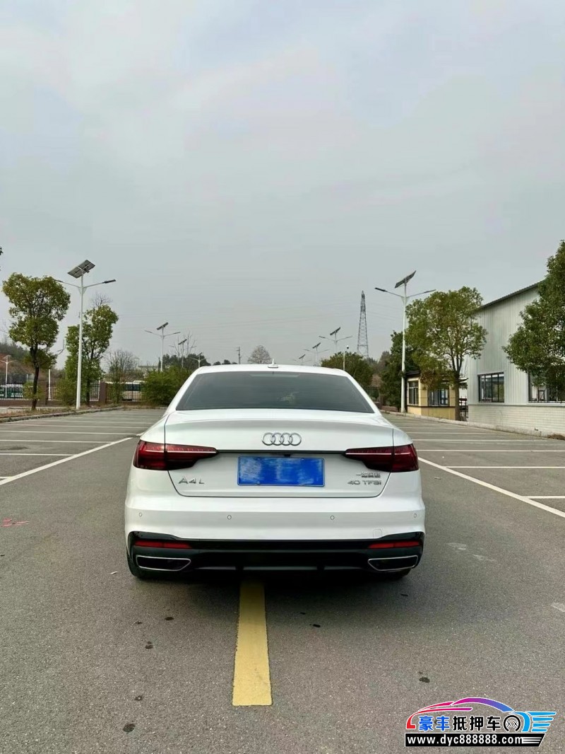 24年奥迪A4L轿车抵押车出售