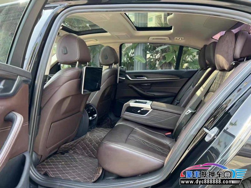 18年宝马5系轿车抵押车出售