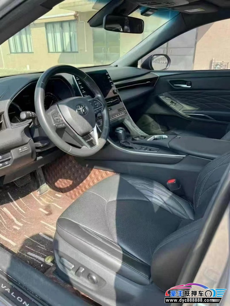 19年丰田亚洲龙轿车抵押车出售