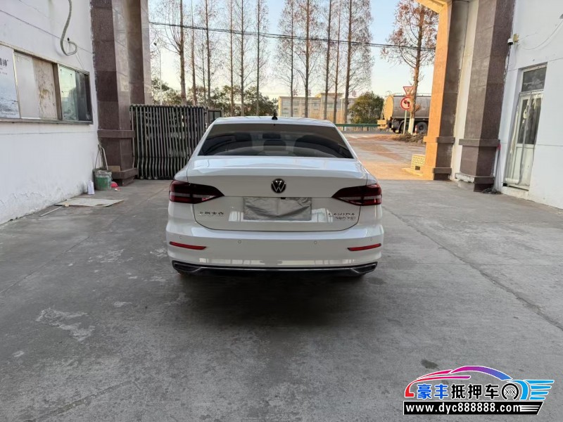 22年大众朗逸轿车抵押车出售