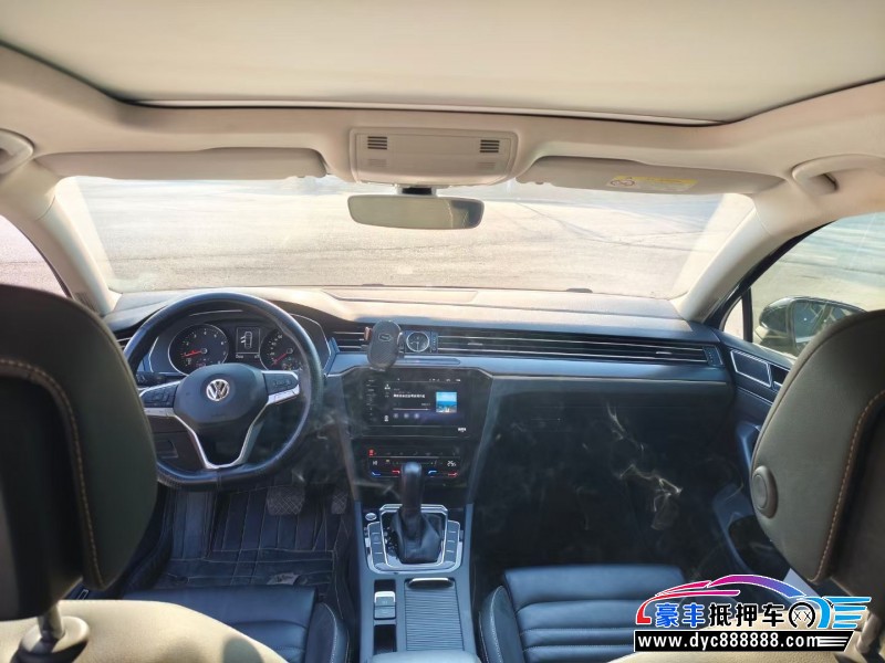 20年大众迈腾轿车抵押车出售