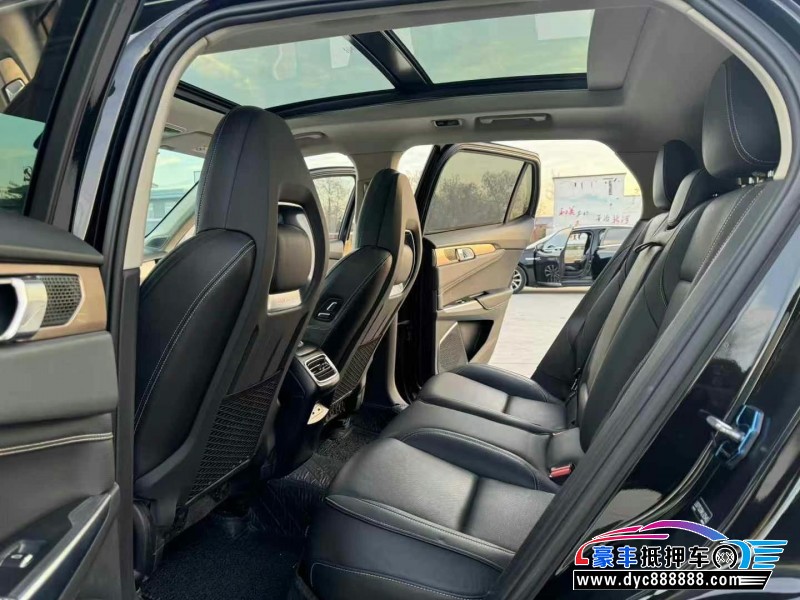 19年领克01轿车抵押车出售