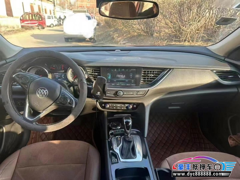 18年别克君威轿车抵押车出售