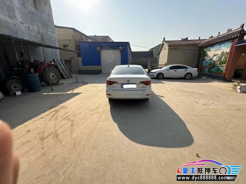 21年大众速腾轿车抵押车出售