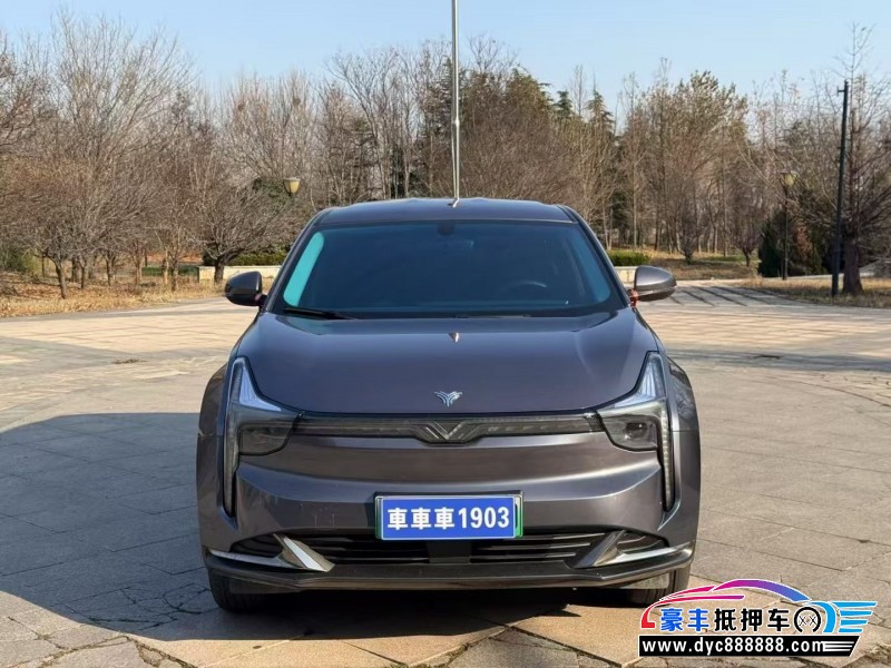 23年哪吒U轿车抵押车出售