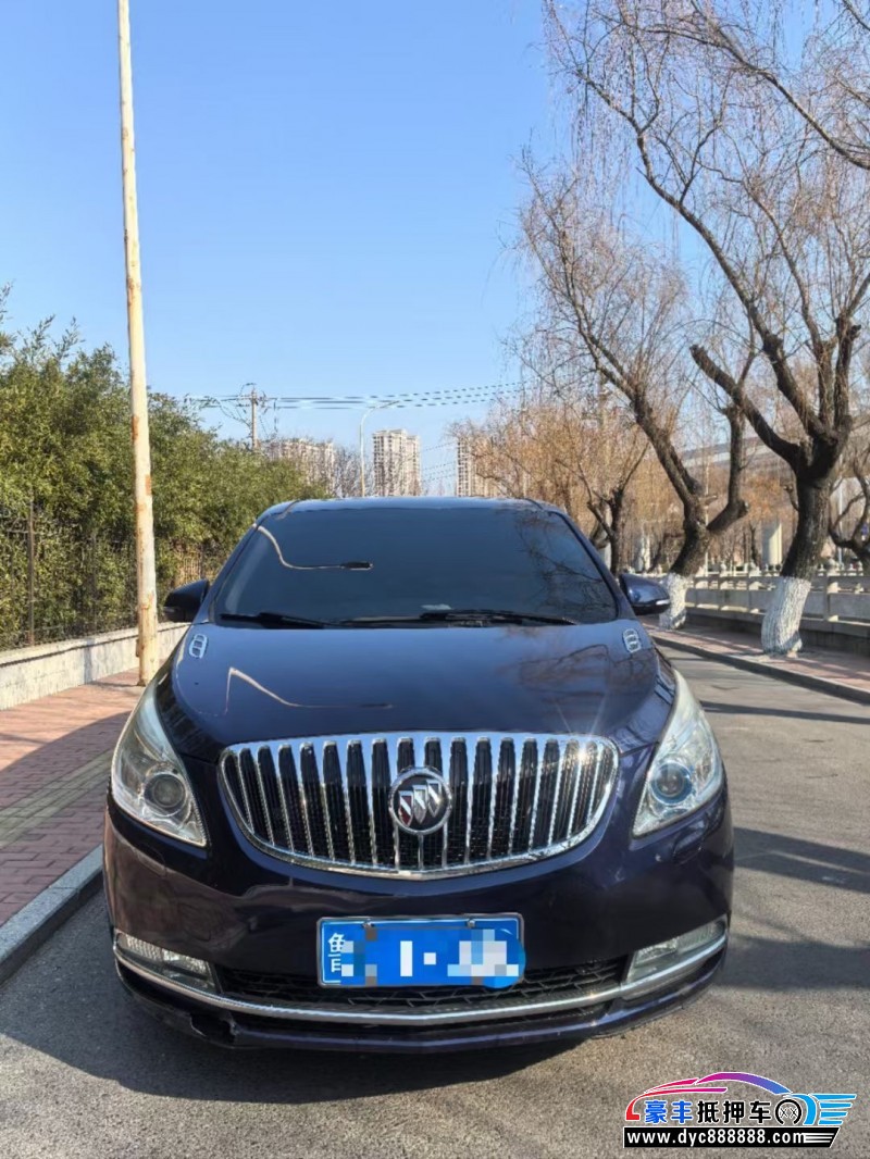 13年别克GL8轿车抵押车出售