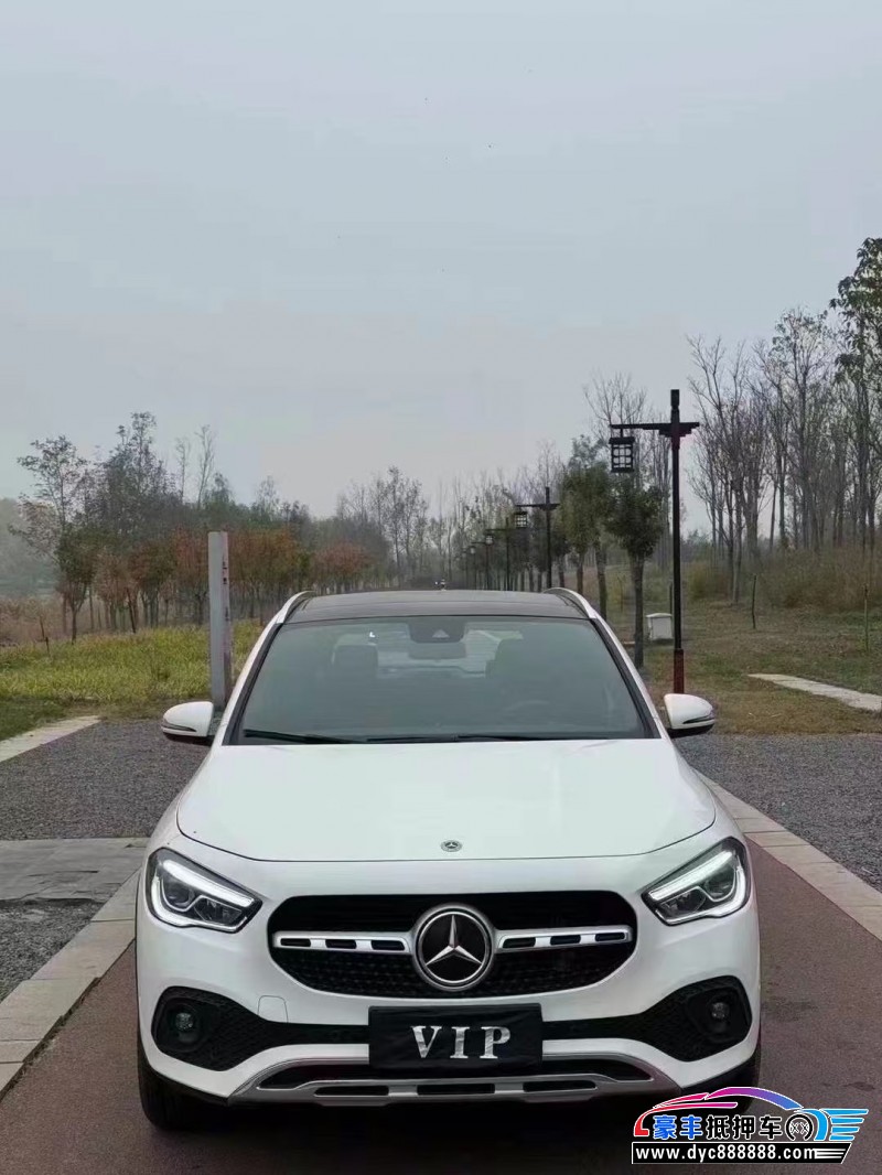 22年奔驰GLA轿车抵押车出售