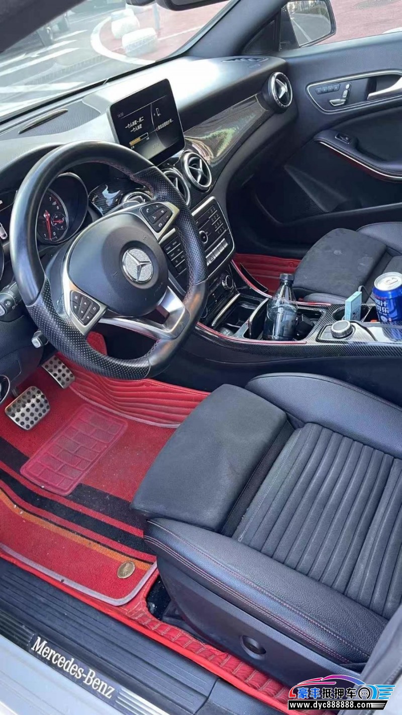 18年奔驰CLA轿车抵押车出售