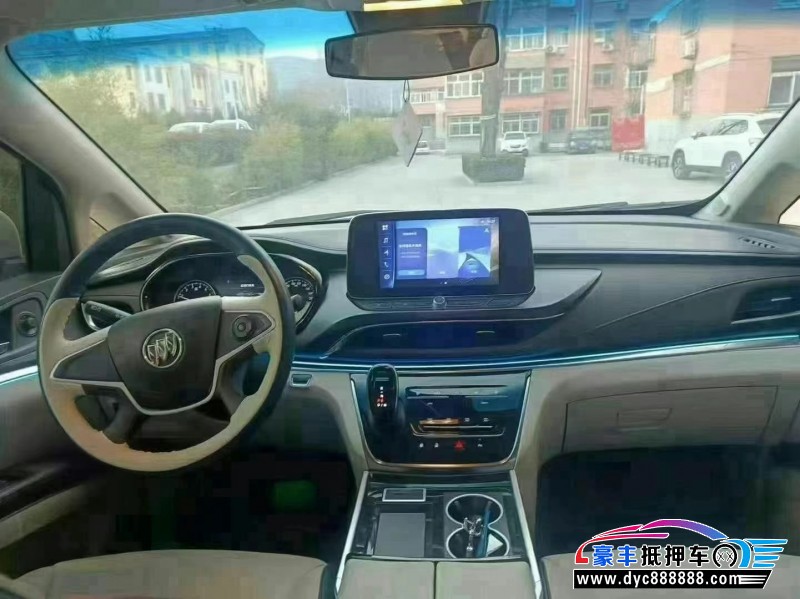 20年别克GL8轿车抵押车出售