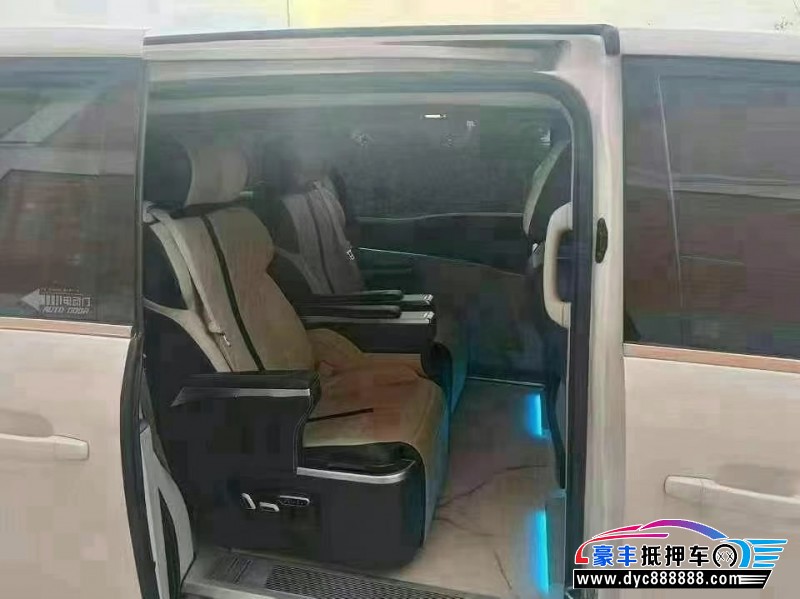 20年别克GL8轿车抵押车出售