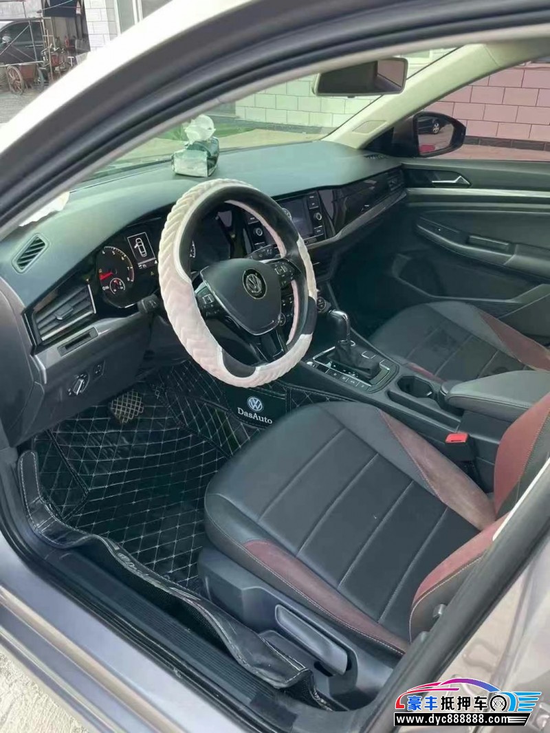 19年大众宝来轿车抵押车出售