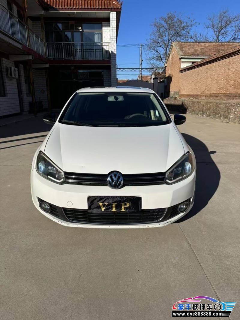 10年大众高尔夫轿车抵押车出售