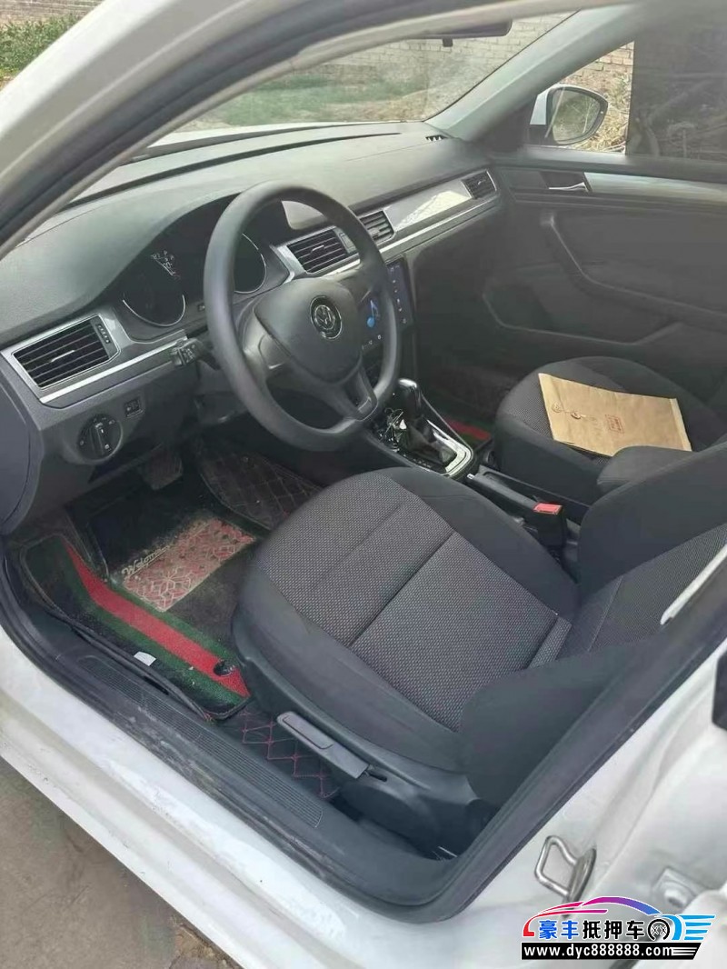 21年大众宝来轿车抵押车出售