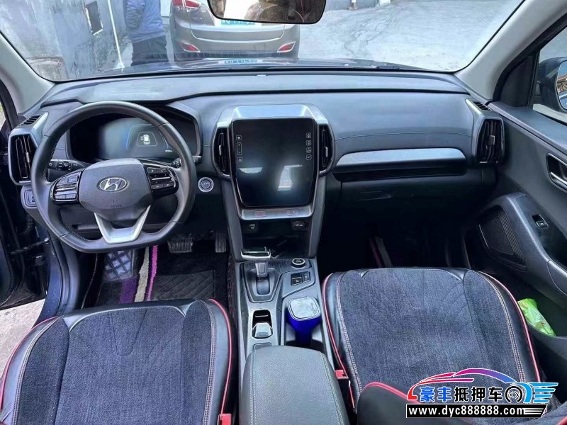 21年现代ix35轿车抵押车出售