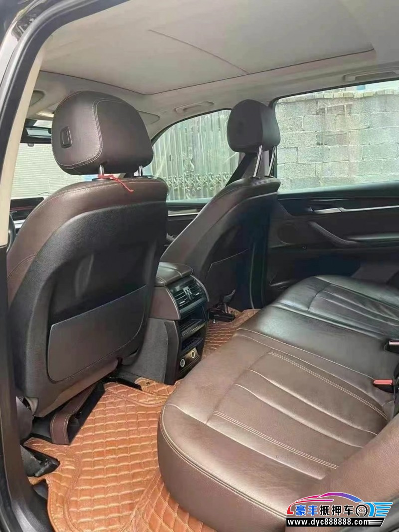 18年宝马X5轿车抵押车出售