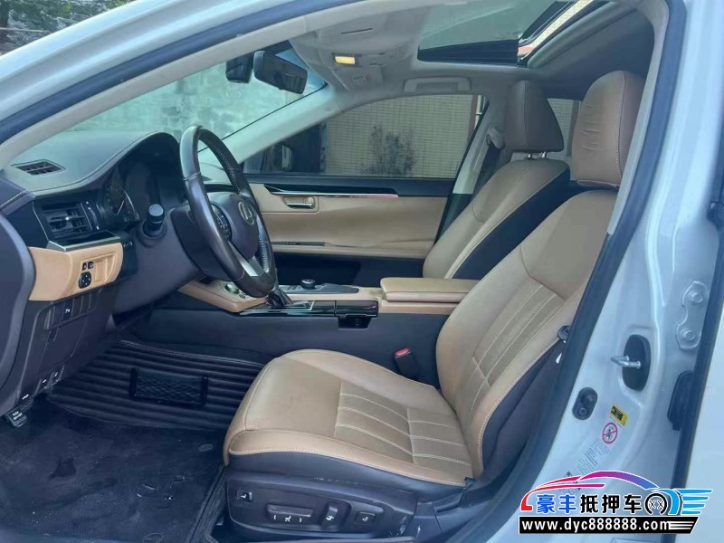 17年雷克萨斯ES轿车抵押车出售