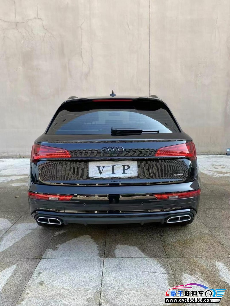 23年奥迪Q5轿车抵押车出售