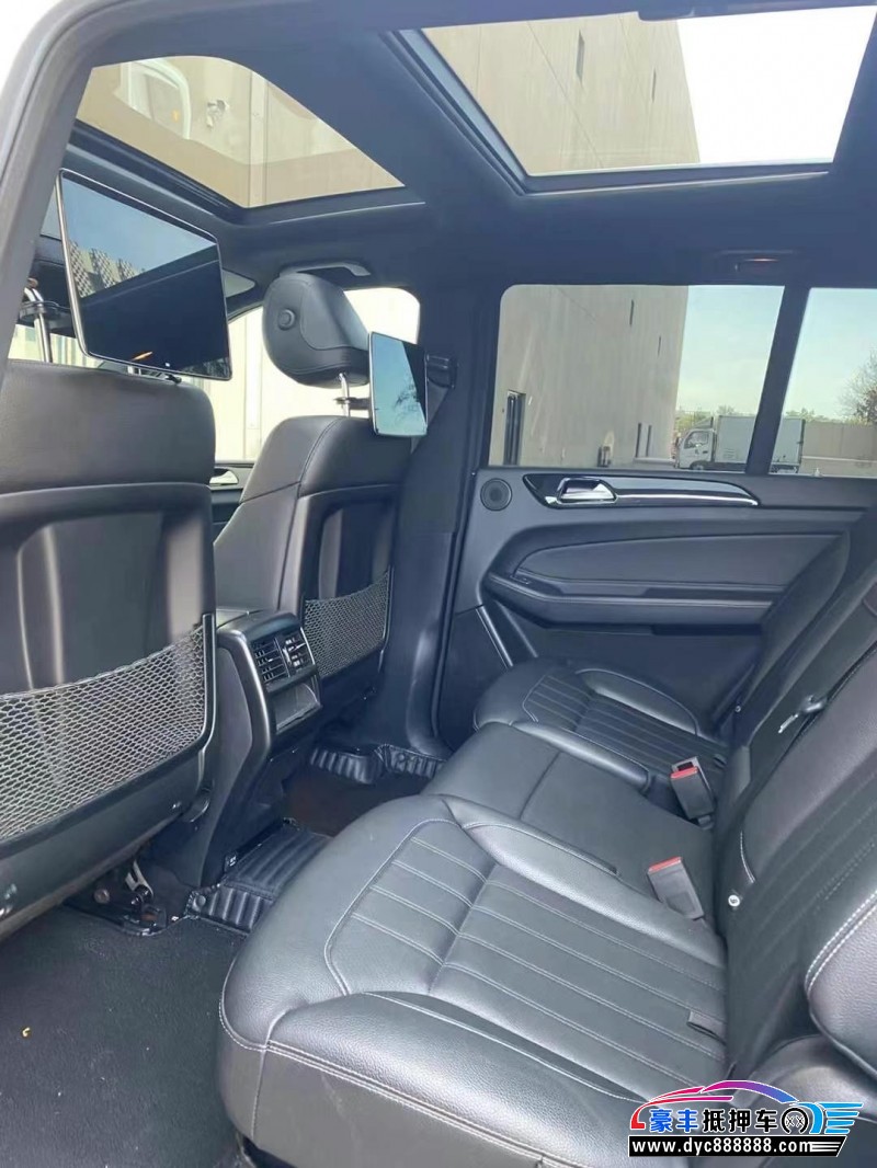 18年奔驰GLS轿车抵押车出售