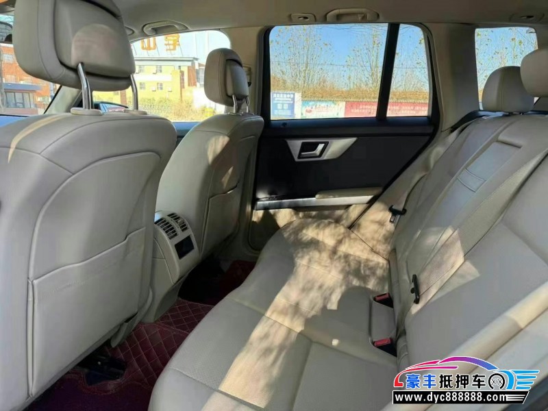 13年奔驰GLK级(进口)轿车抵押车出售