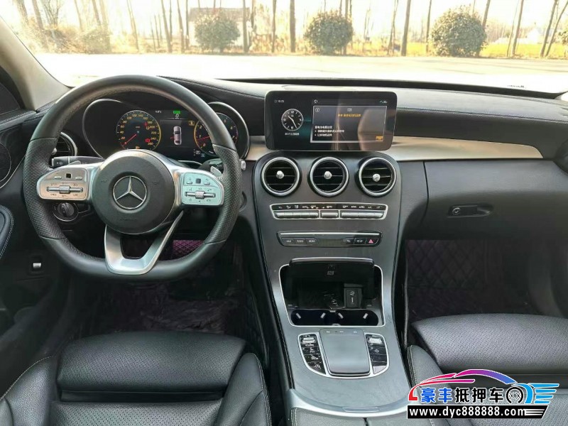 20年奔驰C轿车抵押车出售