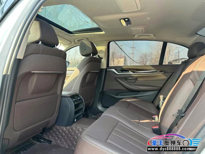 19年宝马5系轿车抵押车出售