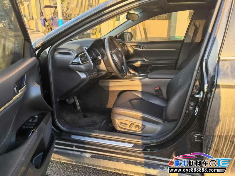 23年丰田凯美瑞轿车抵押车出售