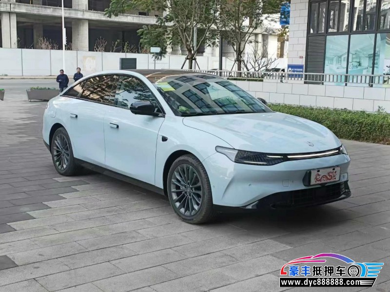 25年零跑c01轿车抵押车出售