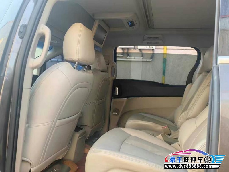 16年别克GL8轿车抵押车出售