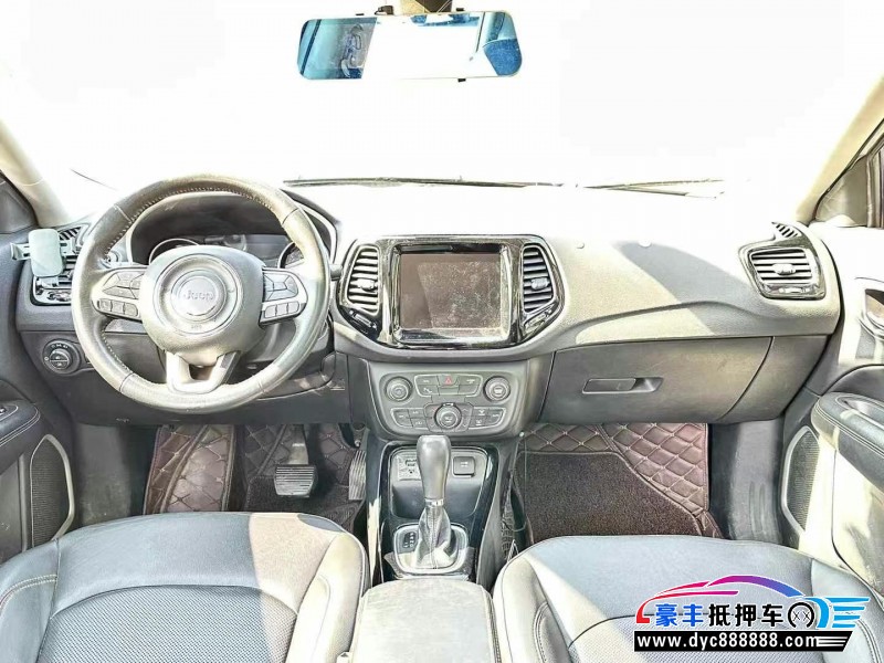 20年Jeep指南者轿车抵押车出售