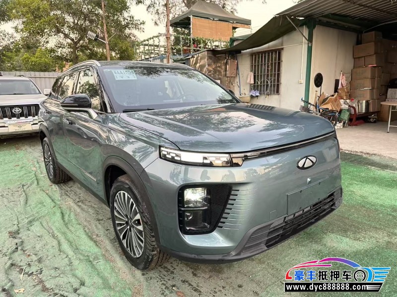 25年奇瑞探索轿车抵押车出售