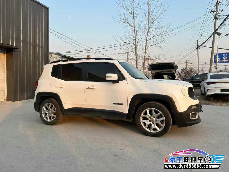 18年Jeep自由侠轿车抵押车出售