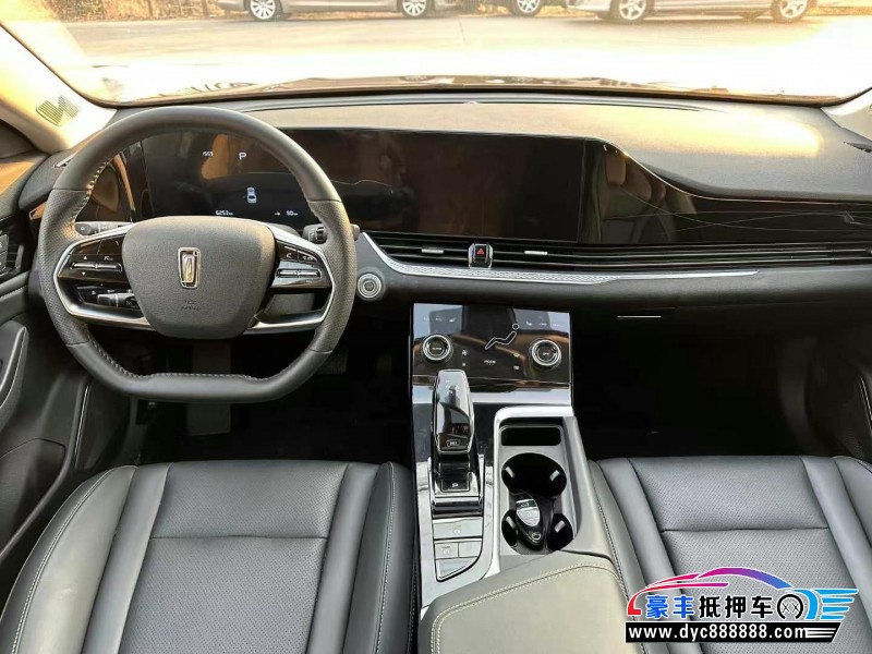 24年奔腾B70轿车抵押车出售