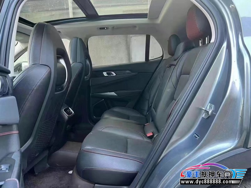 19年领克01轿车抵押车出售