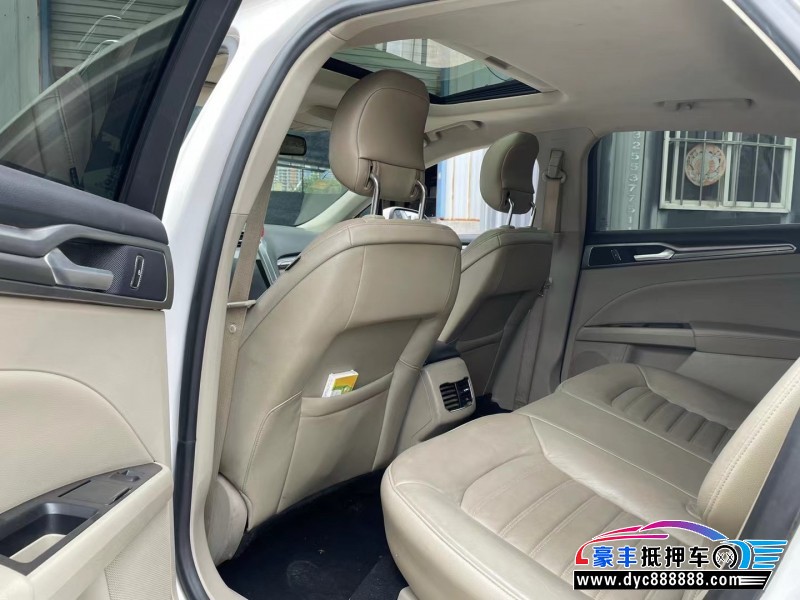 15年长安CS35SUV抵押车出售