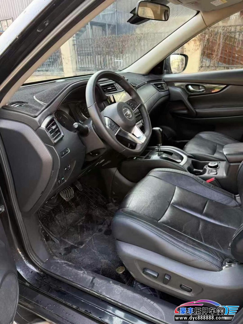 18年日产奇骏轿车抵押车出售