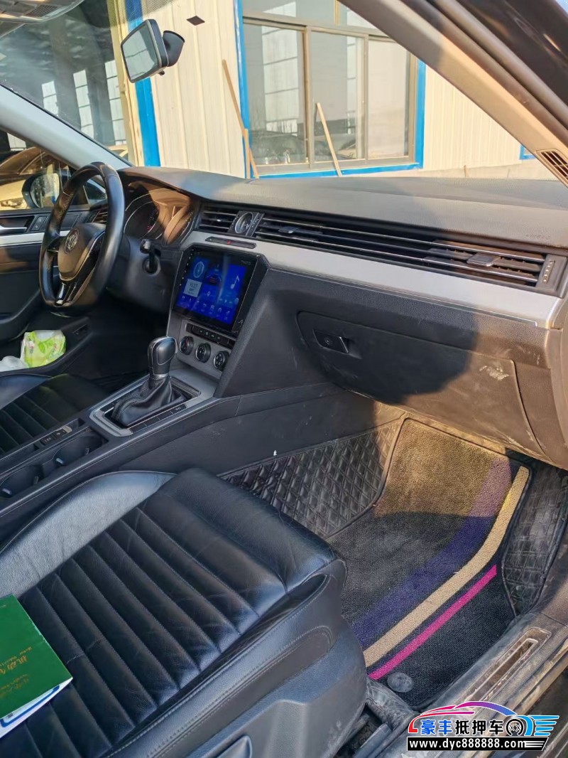 17年大众迈腾轿车抵押车出售