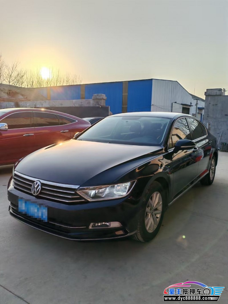 17年大众迈腾轿车抵押车出售