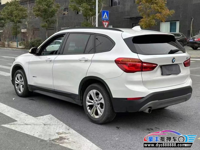 17年宝马X1轿车抵押车出售