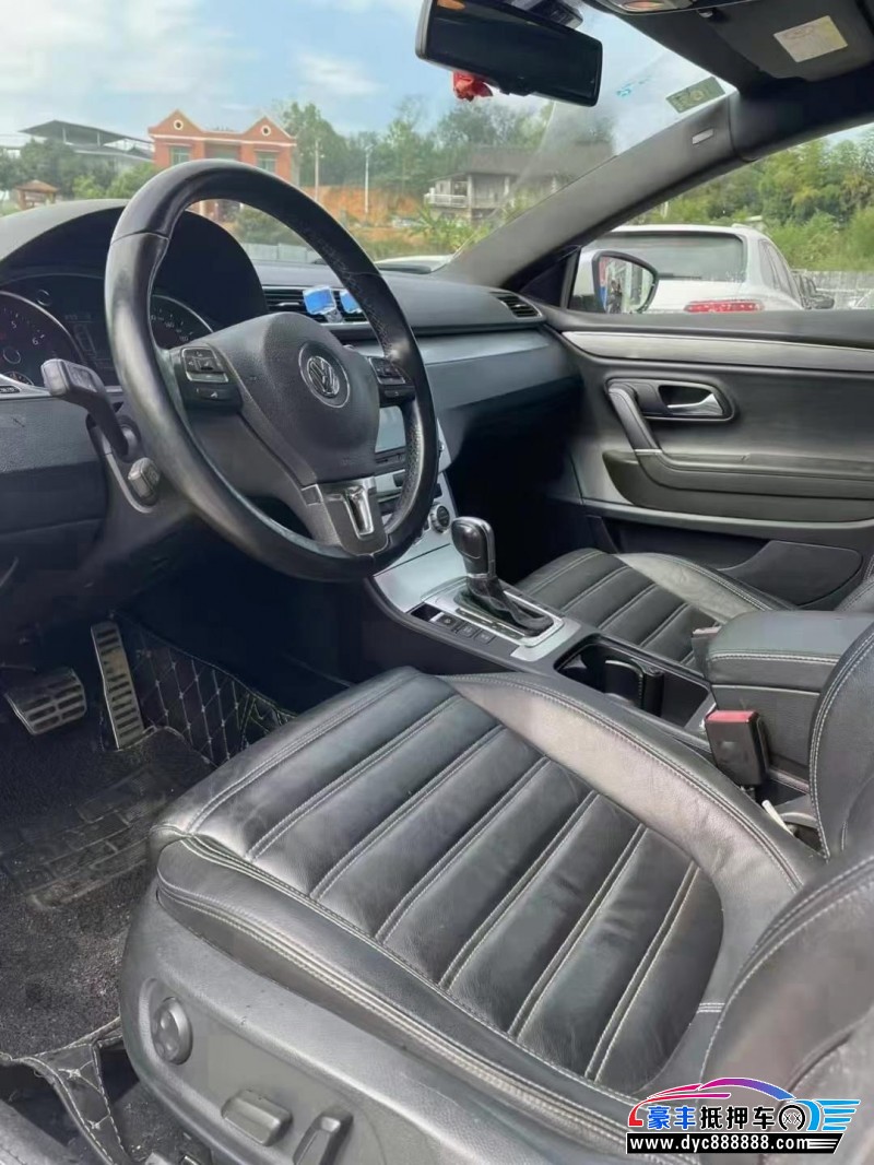 16年大众CC轿车抵押车出售