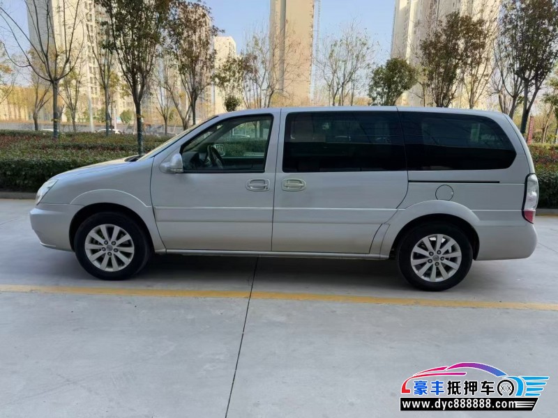 17年别克GL8轿车抵押车出售