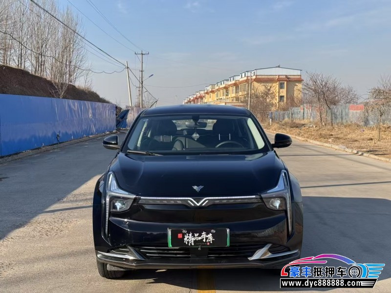 23年哪吒U轿车抵押车出售